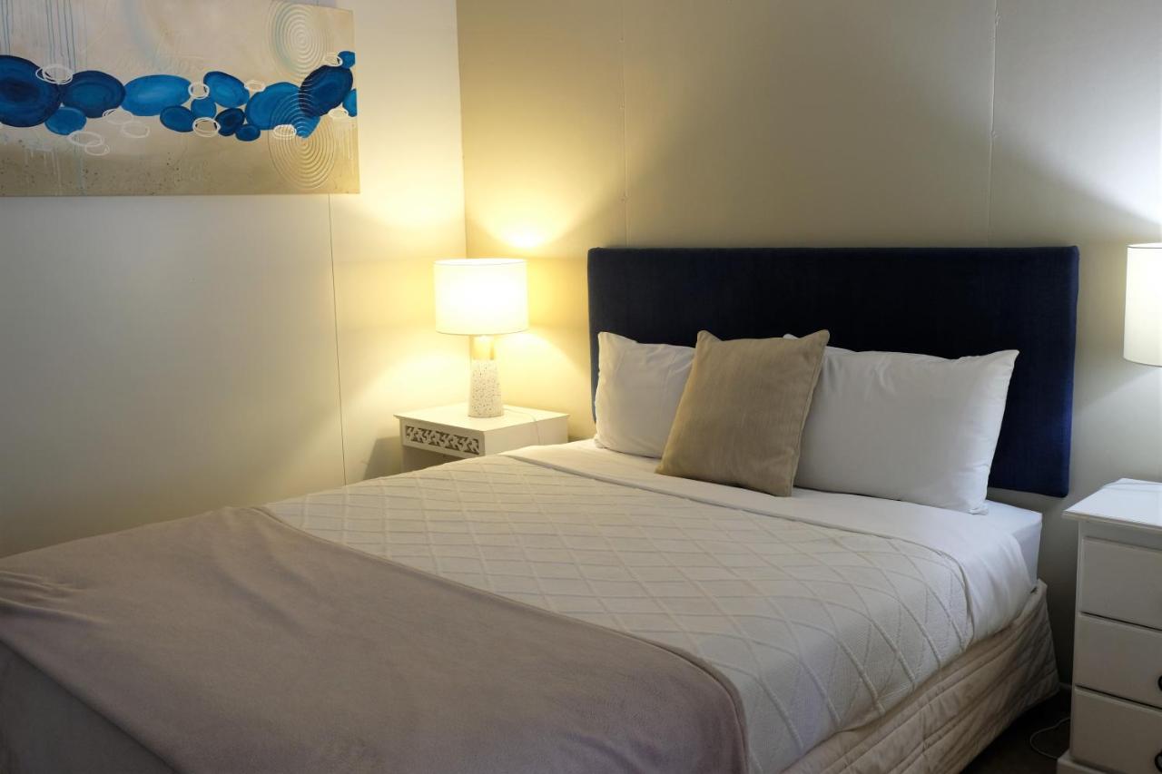 The Laurels Of Chinchilla Hotel Bagian luar foto
