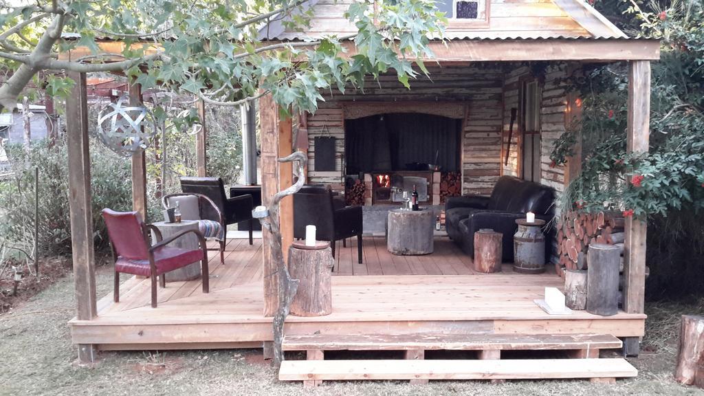 The Laurels Of Chinchilla Hotel Bagian luar foto