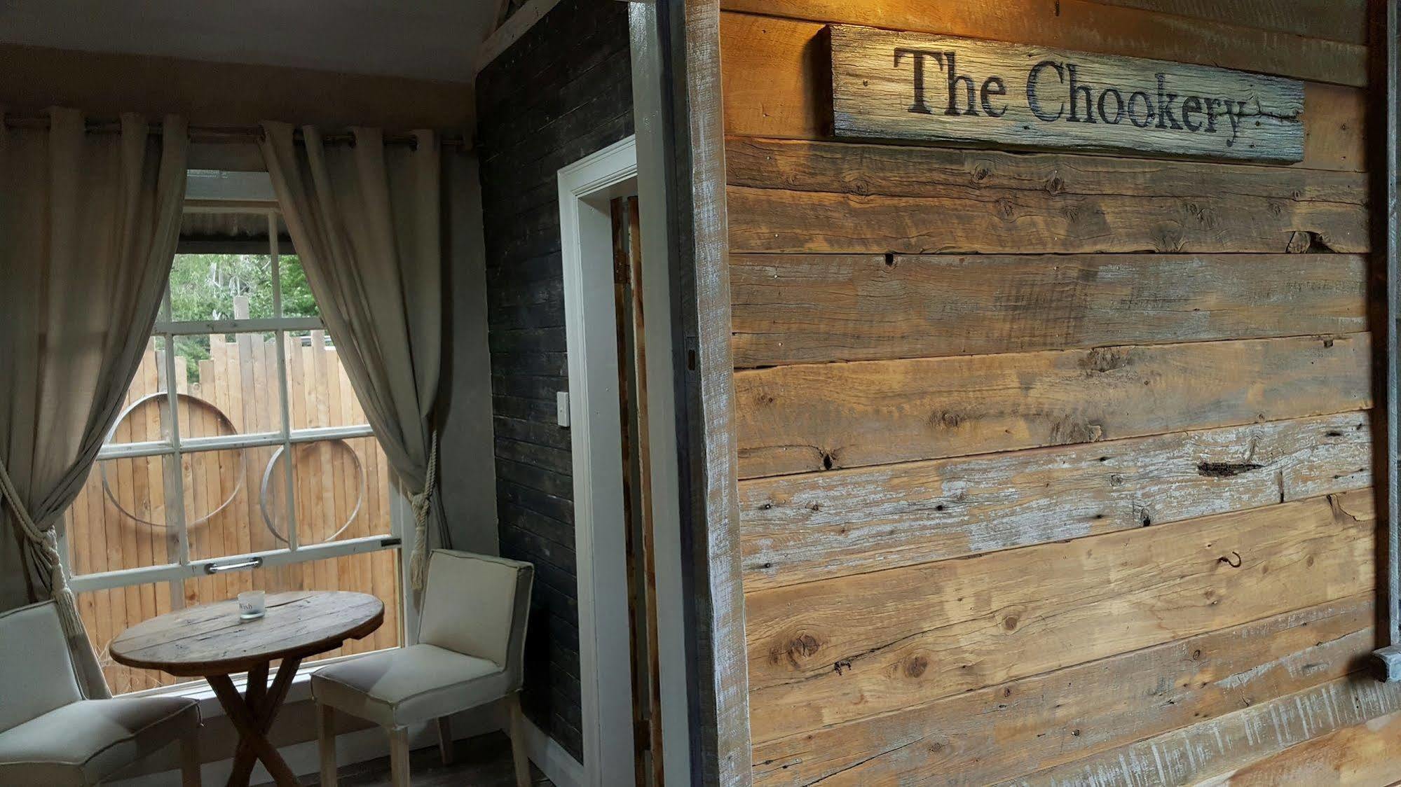 The Laurels Of Chinchilla Hotel Bagian luar foto